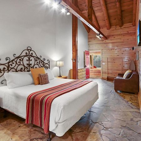 Wimberley Log Cabins Resort And Suites- Unit 3 Kültér fotó